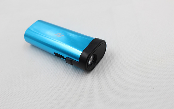 如何使用防身電棍來防身？